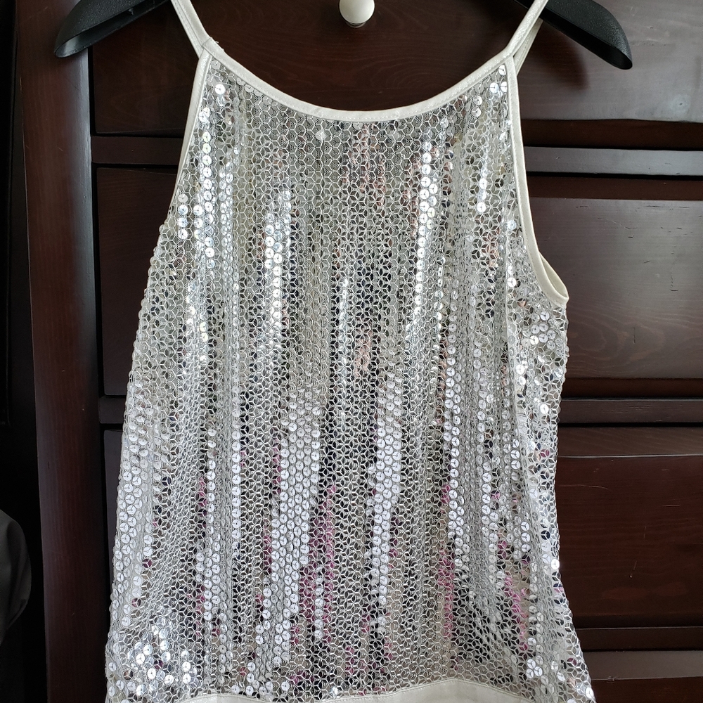 Sequence top
